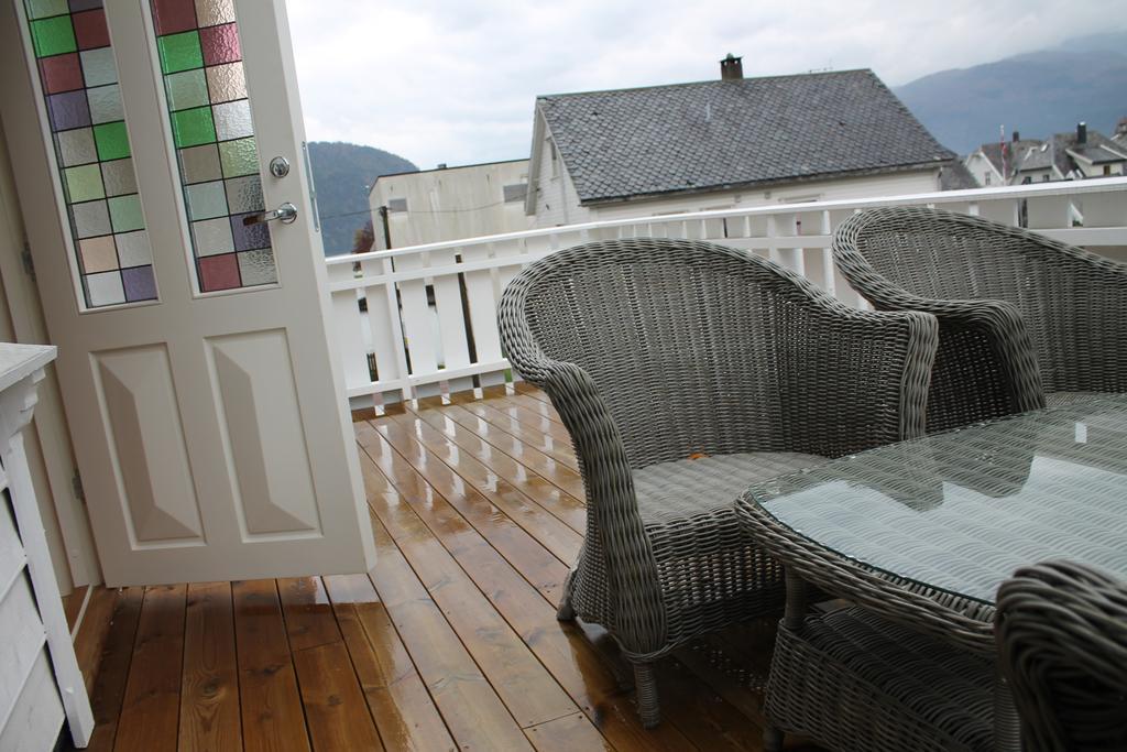 Klover Hotel Sauda Extérieur photo